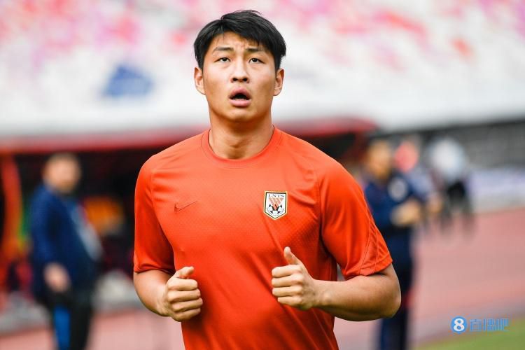 男光溜溜游泳视频大全
