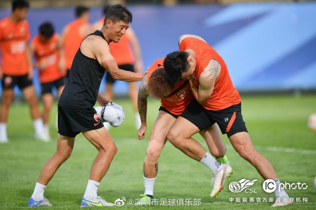 激乳放荡的护士2