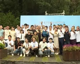 美女跳舞哔哩哔哩